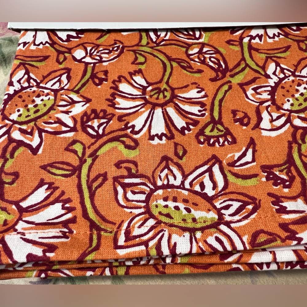 Threshold rectangular tablecloth 60”x104 - Picture 7 of 8